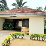 99 Glory Beach Resort - Seaview, Poolview, Beachfront,Wifi