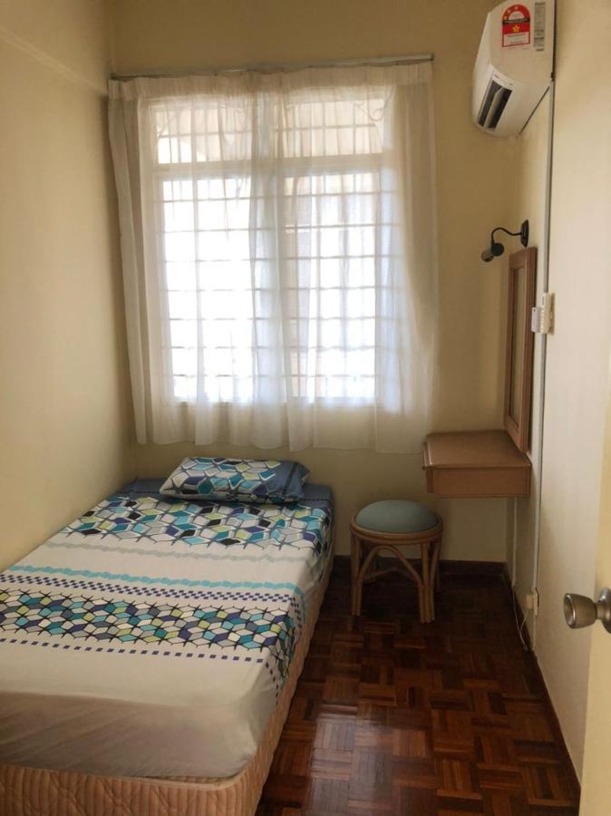 99 Glory - Seaview, Poolview, Beachfront,wifi
