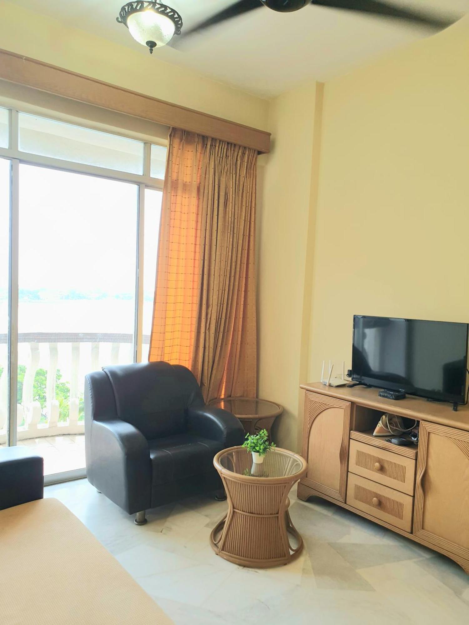 99 Glory - Seaview, Poolview, Beachfront,wifi Rumah percutian *