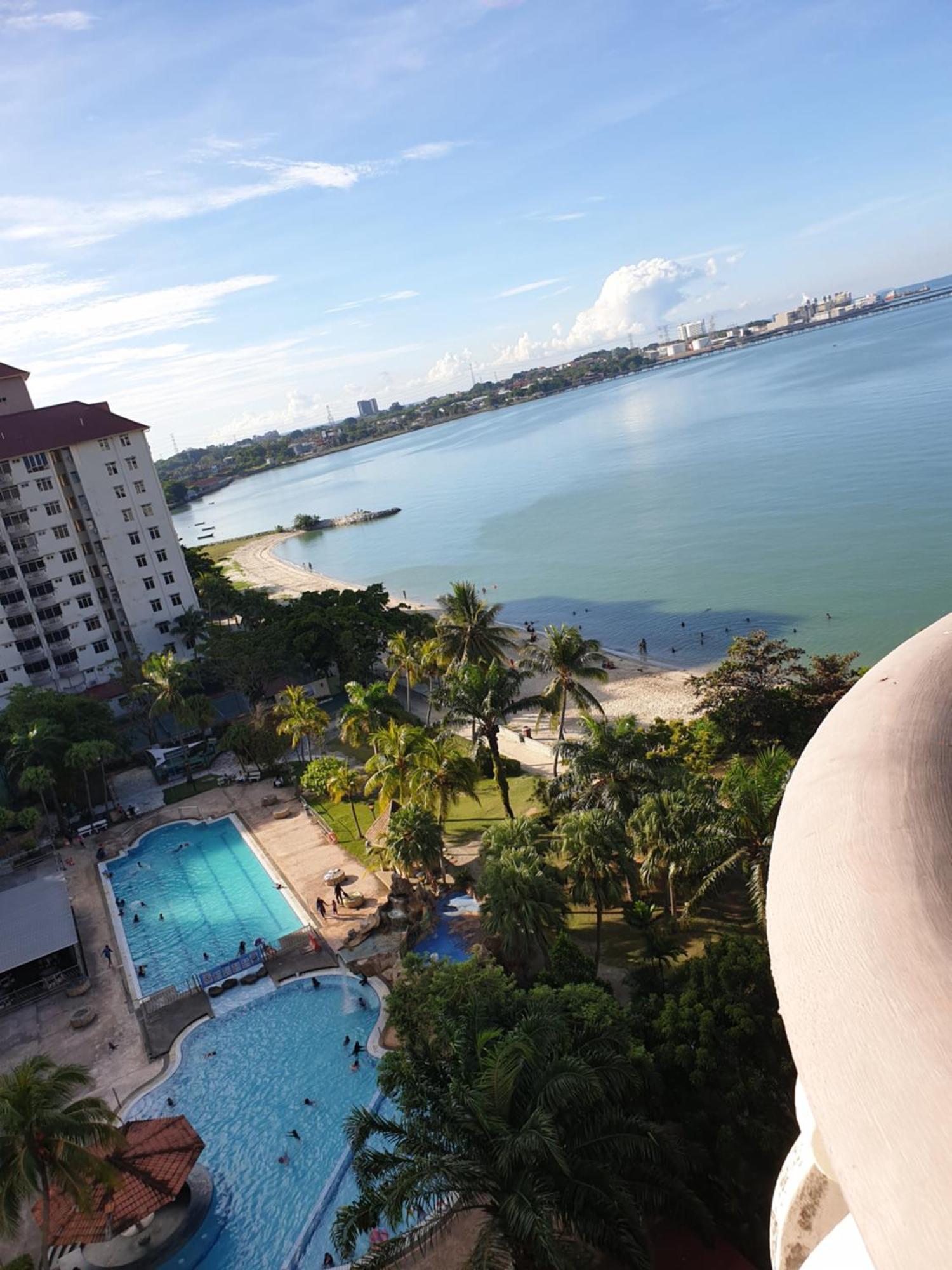 99 Glory - Seaview, Poolview, Beachfront,wifi *